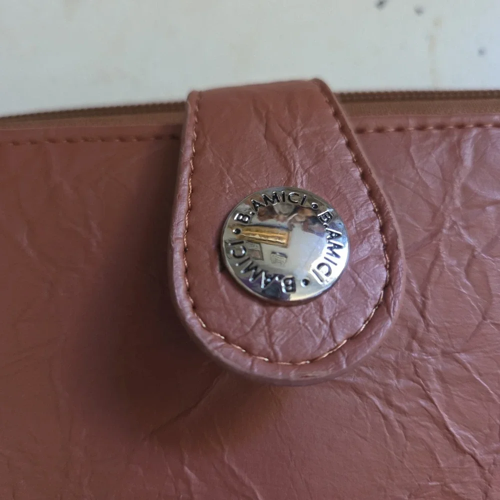 B. Amici Luciana RFID Leather Wallet  Wristlet Brown Gingerbread